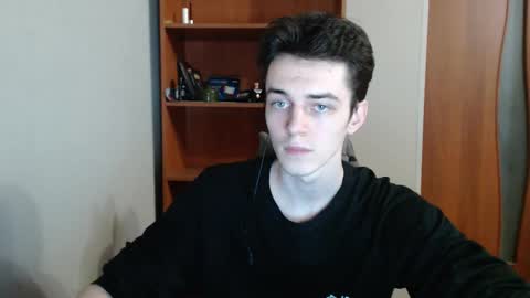 Snapshot of xtraqqq chatting on 09-17-25, 08:21 traqqq online show from 09-17-25, 08:21