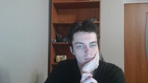 Snapshot of xtraqqq chatting on 10-29-25, 09:05 traqqq online show from 10-29-25, 09:05