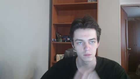 Snapshot of xtraqqq chatting on 11-05-25, 08:36 traqqq online show from 11-05-25, 08:36