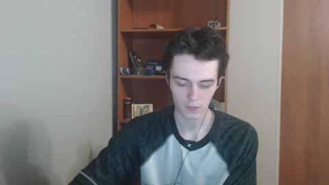 Snapshot of xtraqqq chatting on 11-12-25, 09:14 traqqq online show from 11-12-25, 09:14