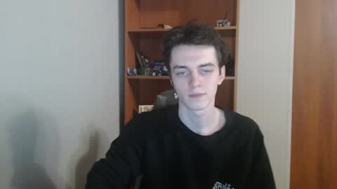 Snapshot of xtraqqq chatting on 11-14-25, 08:07 traqqq online show from 11-14-25, 08:07