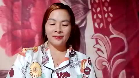 xuxulove00 online show from 09-30-25, 12:37