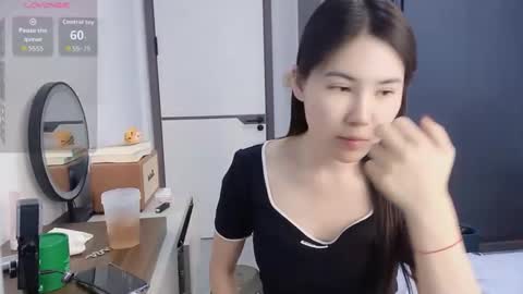 xuyihan online show from 02-09-26, 06:39