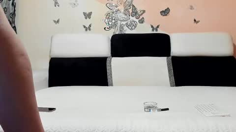 xveryhotcouple online show from 02-19-25, 07:50