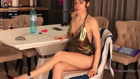 FrancyStepmom and YStepson    INTERESTED IN A GIRL-GIRL COLLABORATION  TEXT ME HERE  or INSTAGRAM online show from 03-21-26, 12:54