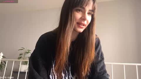 Lily online show from 03-09-26, 11:58