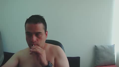 Snapshot of xxangellxxx chatting on 10-20-25, 05:24 angel online show from 10-20-25, 05:24
