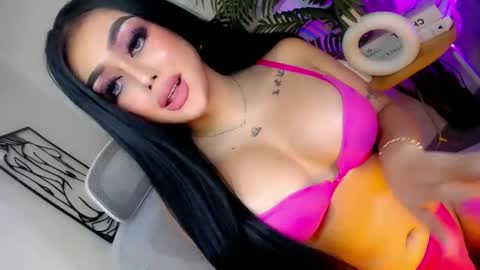 Jane online show from 10-25-25, 01:57