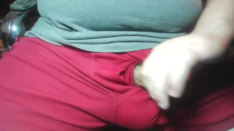 xxdadbod4ladiesxx online show from 03-25-26, 05:30