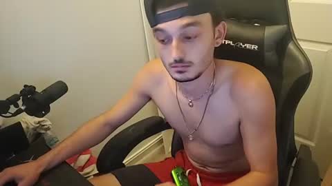 Snapshot of xxdreamboyxx0o chatting on 07-04-26, 04:40 XxDreamBoyxX online show from 07-04-26, 04:40