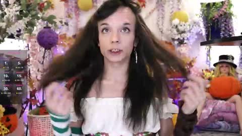 Haylee Marie  online show from 10-19-25, 11:05