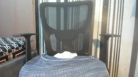 Coco online show from 01-15-26, 04:11