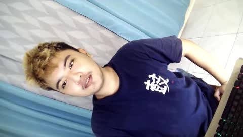 Snapshot of xxhotloyd_cummerx chatting on 11-09-25, 10:30 Loyd online show from 11-09-25, 10:30