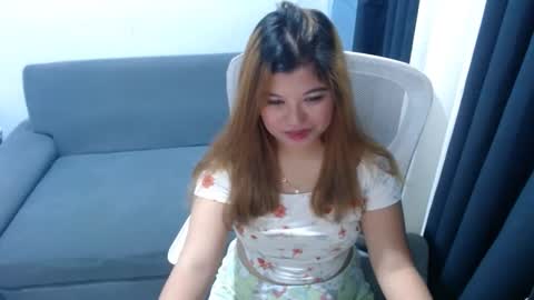 Snapshot of xxhotpinayxx610495 chatting on 01-09-25, 08:13 Sheyn Coleen online show from 01-09-25, 08:13