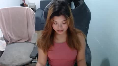 Snapshot of xxhotpinayxx610495 chatting on 02-14-25, 01:18 Sheyn Coleen online show from 02-14-25, 01:18