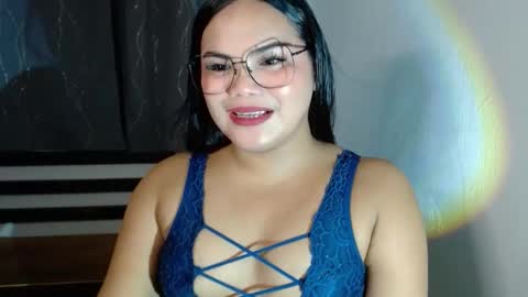 Kylie Smith online show from 09-11-25, 05:57