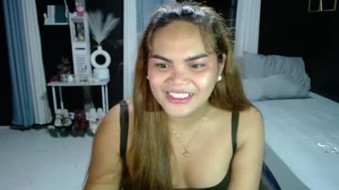 Snapshot of xxkylie_smithxx chatting on 05-25-26, 06:36 Kylie Smith online show from 05-25-26, 06:36