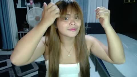 Snapshot of xxkylie_smithxx chatting on 05-26-26, 06:59 Kylie Smith online show from 05-26-26, 06:59
