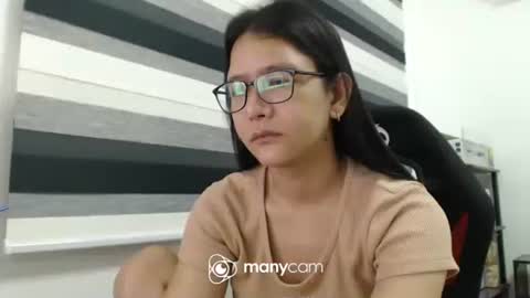 Snapshot of xxmonsterbigcockxx chatting on 10-09-25, 03:54 Kaycee online show from 10-09-25, 03:54