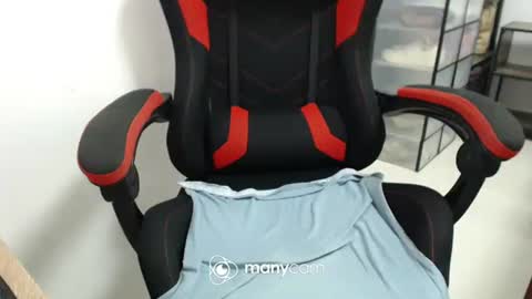 Snapshot of xxmonsterbigcockxx chatting on 10-23-25, 02:00 Kaycee online show from 10-23-25, 02:00