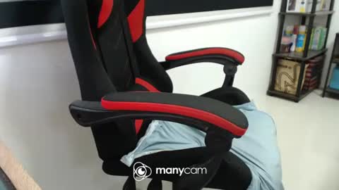 Snapshot of xxmonsterbigcockxx chatting on 03-05-26, 03:08 Kaycee online show from 03-05-26, 03:08