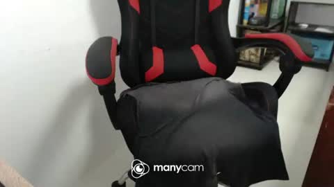 Snapshot of xxmonsterbigcockxx chatting on 03-21-26, 08:19 Kaycee online show from 03-21-26, 08:19