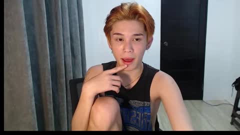 Snapshot of xxsebastian18 chatting on 12-30-24, 05:44 seb online show from 12-30-24, 05:44