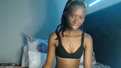xxsexytalia28 online show from 02-21-26, 09:21