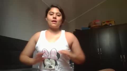 Snapshot of xxsophixx chatting on 02-14-26, 04:15 Sophi 3 online show from 02-14-26, 04:15