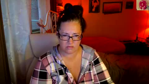 Strawberry Jane online show from 10-09-25, 01:14