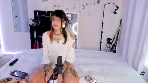 Muse n Poppy online show from 03-04-26, 10:05