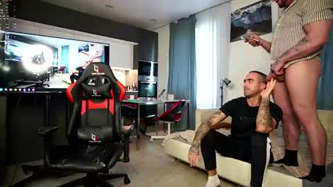     online show from 06-27-26, 11:37