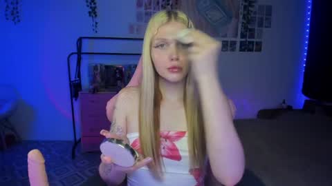 Pretty online show from 06-29-26, 09:37