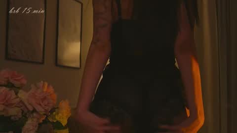 Molly online show from 10-10-25, 11:42