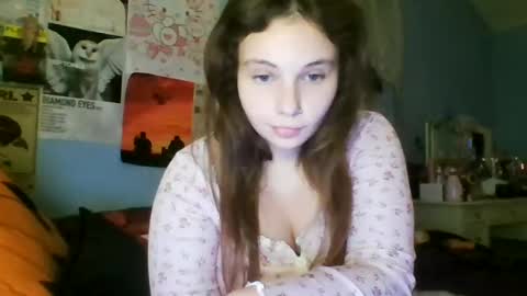 Snapshot of xxxangelcakes chatting on 10-15-25, 03:06 xxxangelcakes online show from 10-15-25, 03:06