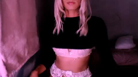 Chiara online show from 06-17-26, 04:59