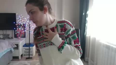 Snapshot of xxxariell_sky_1 chatting on 12-18-24, 12:18 See you on October going to miss you guys incredibly. Subscribe to my Onlyfans Channel to follow the news online show from 12-18-24, 12:18