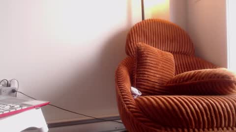 Lola online show from 03-06-25, 02:51