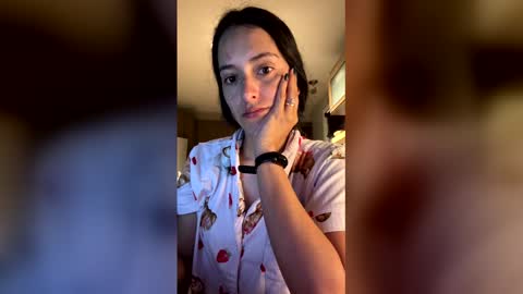Snapshot of xxxbellalola chatting on 05-19-26, 08:31 Lola online show from 05-19-26, 08:31