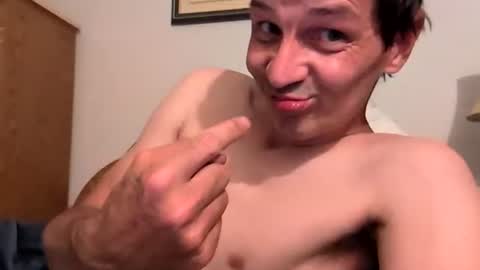 Snapshot of xxxfredmtlxxx chatting on 07-11-26, 01:58 xxfredmtl18xx online show from 07-11-26, 01:58
