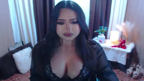 OLIVIA online show from 06-01-26, 06:31