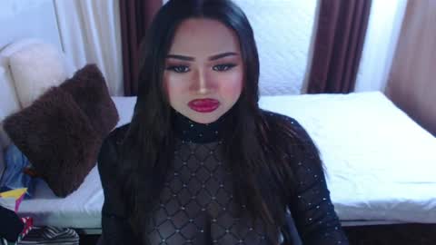 Snapshot of xxxgiganticoliviacummerxxx chatting on 07-01-26, 01:24 OLIVIA online show from 07-01-26, 01:24