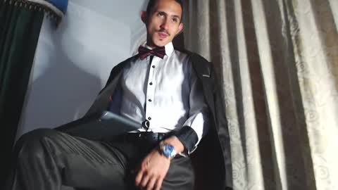 Snapshot of xxxhome_alonexxx chatting on 12-22-24, 08:03 Kev online show from 12-22-24, 08:03