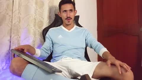 Snapshot of xxxhome_alonexxx chatting on 04-13-26, 07:41 Kev online show from 04-13-26, 07:41