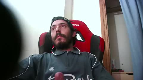 Snapshot of xxxking89 chatting on 05-12-26, 02:47 xxxking89 online show from 05-12-26, 02:47