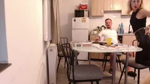 isa and gonzo online show from 11-02-25, 05:48