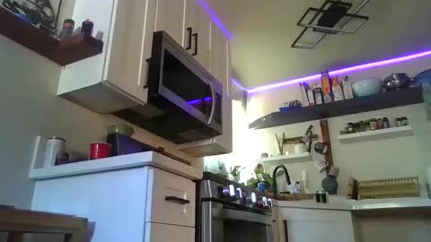 Snapshot of xxxlolalovexxx chatting on 09-30-25, 07:41 Lola online show from 09-30-25, 07:41