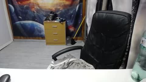 Lana online show from 10-15-25, 10:10