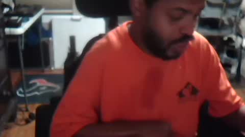 Snapshot of xxxonwheelz chatting on 11-18-25, 12:05 xxxonwheelz online show from 11-18-25, 12:05