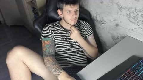Snapshot of xxxrussel chatting on 09-08-25, 03:55 xxxrussel online show from 09-08-25, 03:55